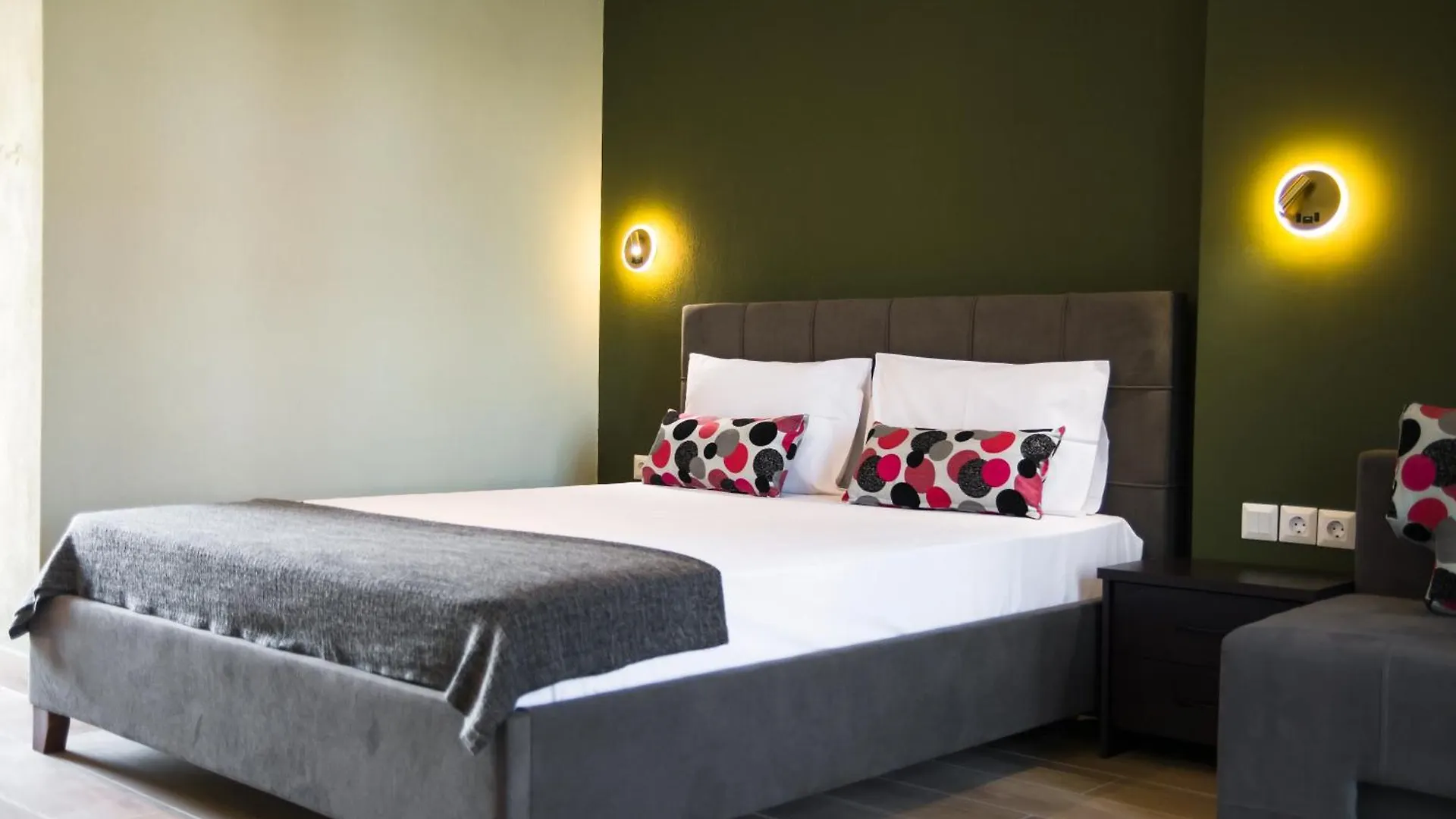 ***  Prasino Horio Otel Arnaía Yunanistan