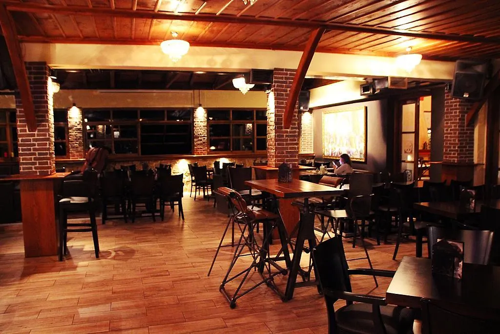 Prasino Horio Otel Arnaía
